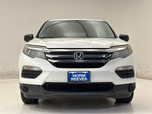 Used 2017 Honda Pilot LX image 3
