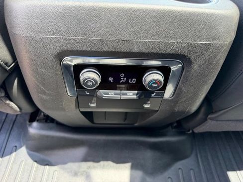 Used 2021 Chevrolet Tahoe LT w/ LT Signature Package AWD/4WD image 11