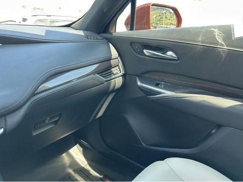 Used 2019 Cadillac XT4 Sport FWD image 27