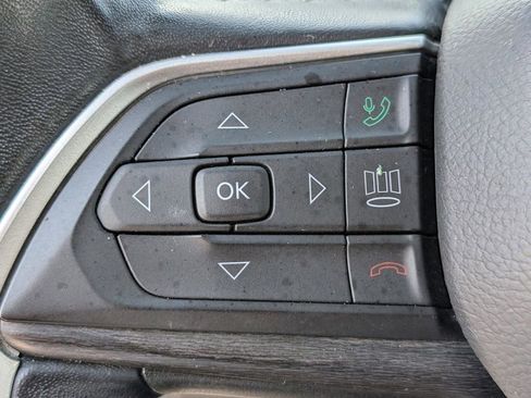 Used 2022 Jeep Grand Cherokee L Limited image 19