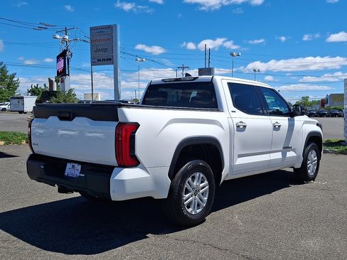 Used 2023 Toyota Tundra SR5 w/ SR5 Premium Package AWD/4WD image 7
