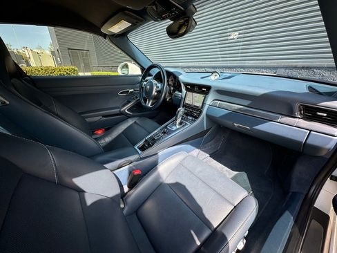 Certified 2015 Porsche 911 Targa 4S AWD/4WD image 38