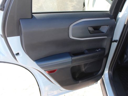 Used 2021 Ford Bronco Sport Outer Banks w/ Outer Banks Package AWD/4WD image 19