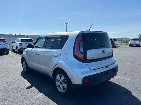 Used 2017 Kia Soul FWD image 5
