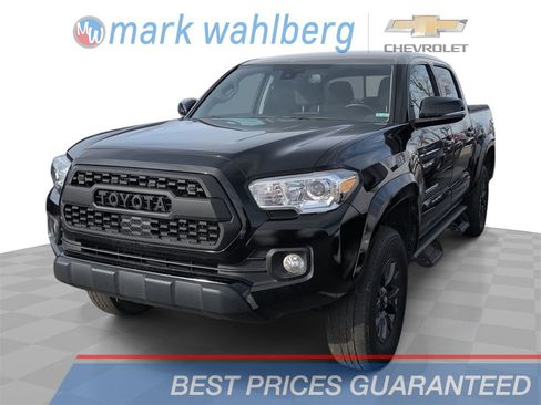 Used 2023 Toyota Tacoma SR5 w/ Technology Package image 1