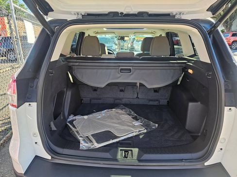 Used 2016 Ford Escape SE w/ Equipment Group 201A AWD/4WD image 6