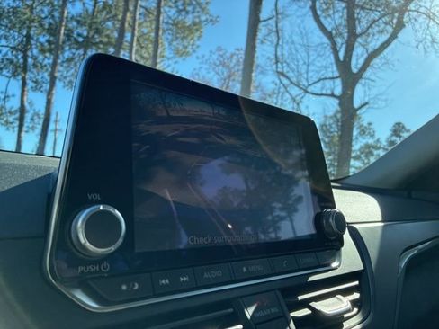 Used 2023 Nissan Altima 2.5 SR image 32