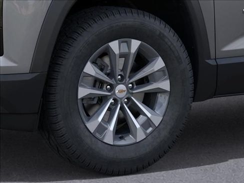 New 2026 Chevrolet Equinox LT w/ Safety and Technology Package FWD image 9