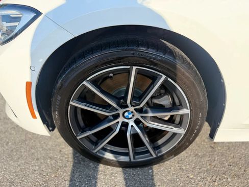 Used 2020 BMW 330i xDrive Sedan w/ Convenience Package AWD/4WD image 2