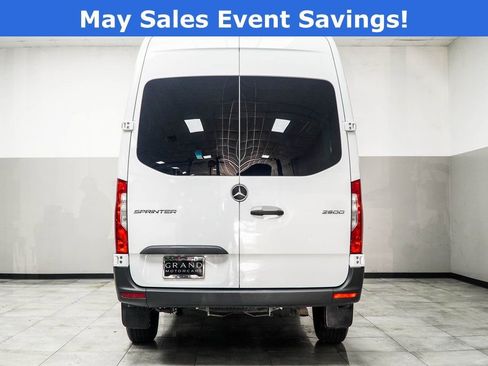 Used 2024 Mercedes-Benz Sprinter 2500 image 11