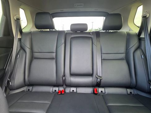 Used 2025 Nissan Rogue SL w/ Tech Package AWD/4WD image 33