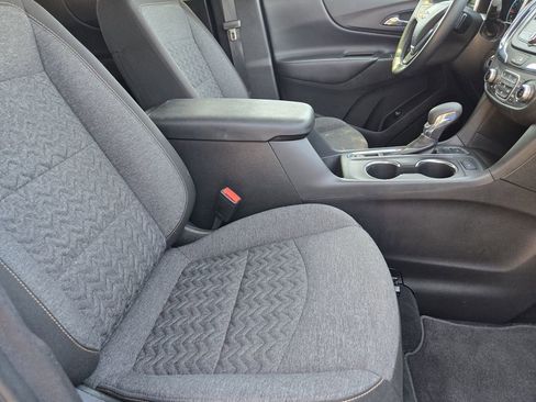 Used 2024 Chevrolet Equinox LT AWD/4WD image 9