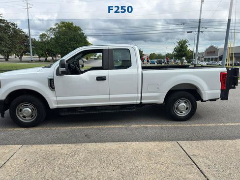 Used 2017 Ford F250 XL w/ Power Equipment Group RWD image 7