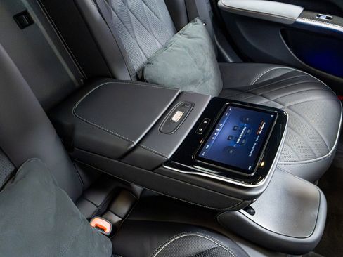 Used 2023 Mercedes-Benz EQS AMG 4MATIC image 31