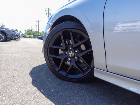 Used 2022 Honda Civic EX image 8