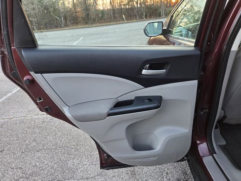 Used 2013 Honda CR-V LX image 37