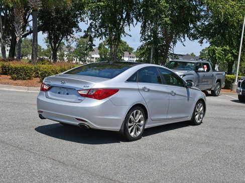 Used 2013 Hyundai Sonata Limited w/ Premium Pkg FWD image 4