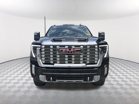 Used 2024 GMC Sierra 2500 Denali w/ Denali Reserve Package AWD/4WD image 9