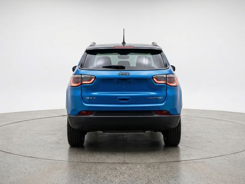 Used 2025 Jeep Compass Limited AWD/4WD image 7