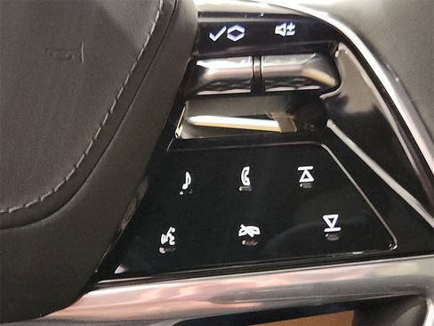 New 2025 Cadillac Escalade IQ Sport 2 w/ LPO, ONYX Package image 19