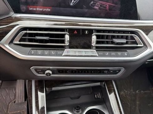 Used 2019 BMW X7 xDrive50i w/ Dynamic Handling Package AWD/4WD image 12