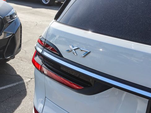 Certified 2023 BMW X7 xDrive40i w/ M Sport Package image 7