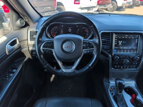 Used 2018 Jeep Grand Cherokee Limited image 18