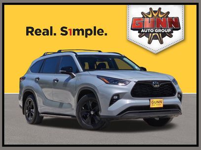 Used 2025 Toyota Highlander XLE