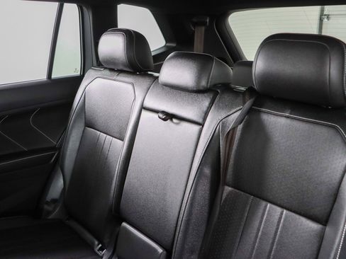 Used 2023 Volkswagen Tiguan SE R-Line FWD image 25