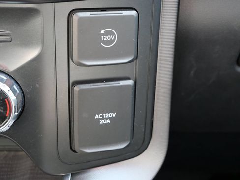 Used 2021 Ford F150 Platinum w/ Equipment Group 701A High AWD/4WD image 23