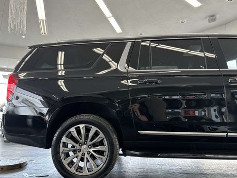 Used 2023 GMC Yukon XL Denali AWD/4WD image 5
