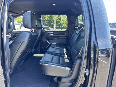 Used 2025 RAM 1500 Laramie AWD/4WD image 9