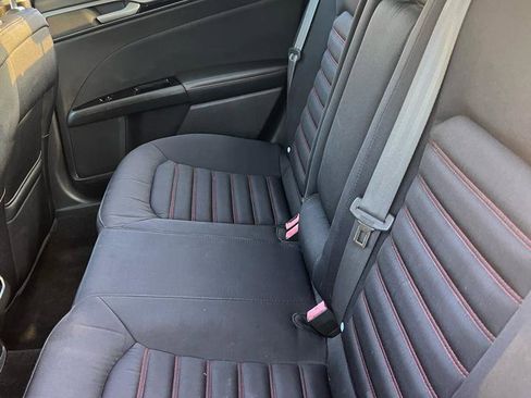 Used 2016 Ford Fusion SE FWD image 6