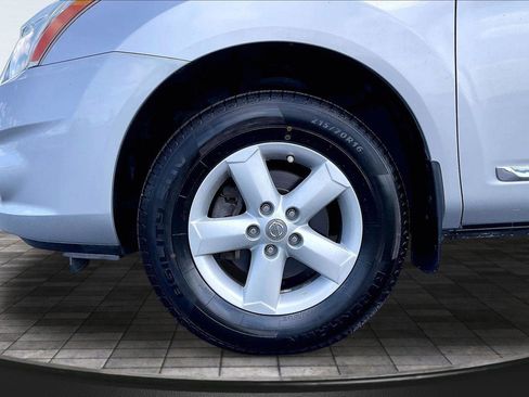 Used 2013 Nissan Rogue S w/ Special Edition Pkg FWD image 11