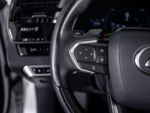 Used 2025 Lexus RX 450h AWD w/ Luxury Package image 34