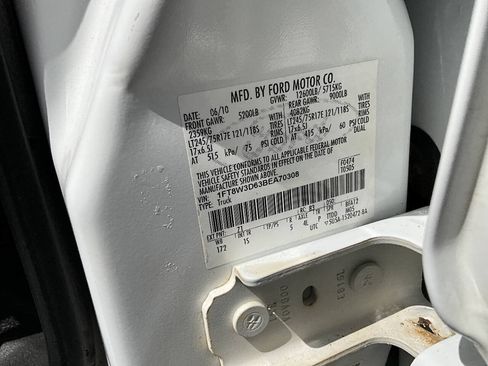 Used 2011 Ford F350 XL w/ Skid Plate Pkg AWD/4WD image 21