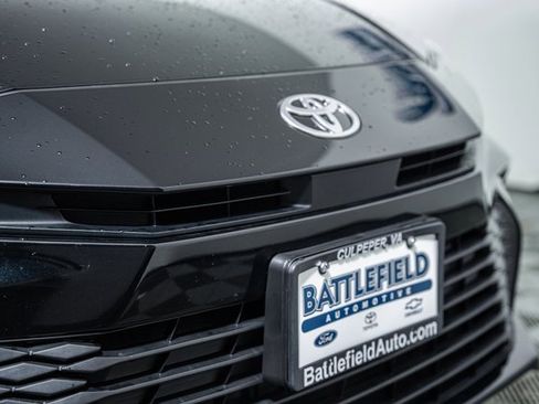 Certified 2025 Toyota Camry LE image 13