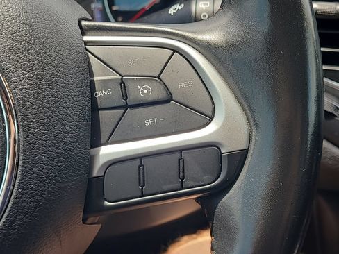 Used 2019 Jeep Compass Latitude w/ Popular Equipment Group AWD/4WD image 20