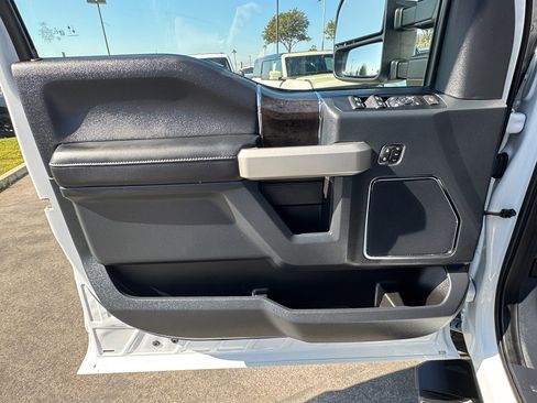 Used 2022 Ford F250 Lariat w/ Lariat Ultimate Package image 20