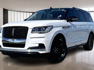 Used 2023 Lincoln Navigator Black Label video 1