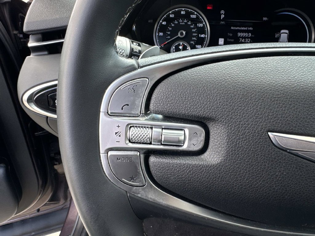 Used 2023 Genesis GV70 2.5T w/ Advanced Package AWD/4WD image 24
