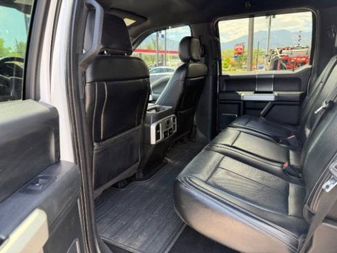 Used 2018 Ford F150 Lariat w/ Equipment Group 502A Luxury AWD/4WD image 17