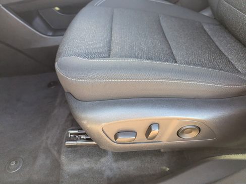 Certified 2025 Chevrolet Traverse LT image 27