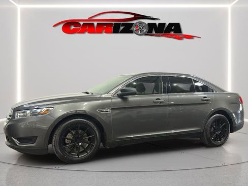 Used 2017 Ford Taurus SE image 2