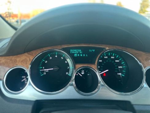 Used 2009 Buick Enclave CXL w/ Entertainment Package #3 image 16