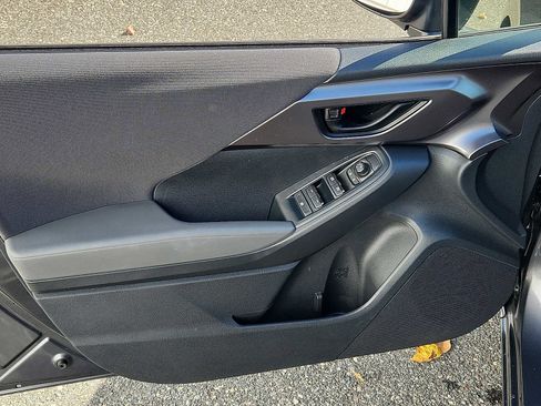 Certified 2025 Subaru Impreza 2.0i image 12