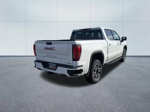 Used 2024 GMC Sierra 1500 AT4 w/ Technology Package image 8