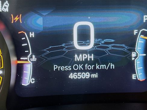 Used 2025 Jeep Compass Limited image 19