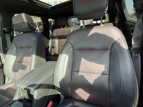 Used 2020 Chevrolet Blazer RS image 21