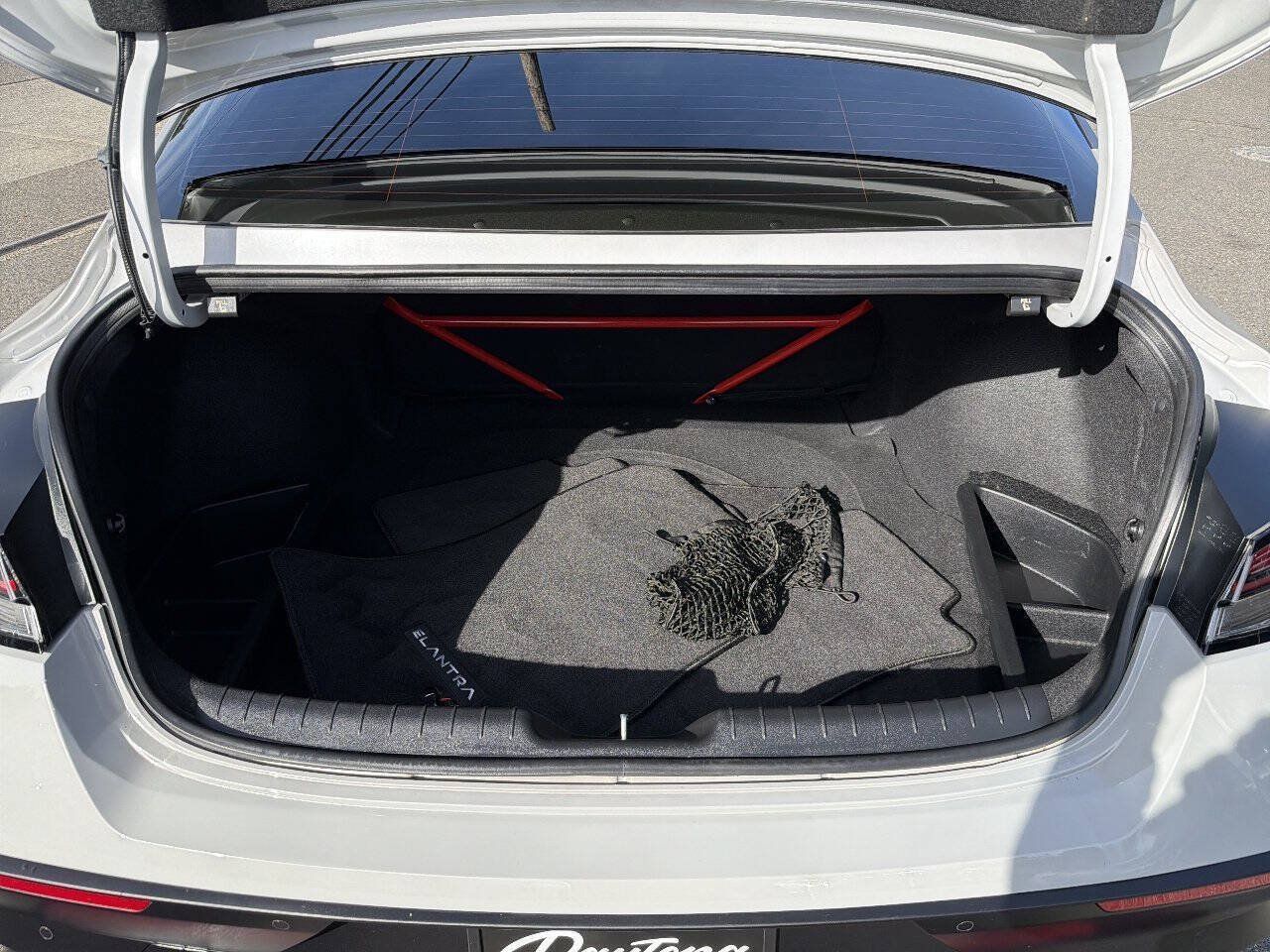 Used 2025 Hyundai Elantra N FWD image 8
